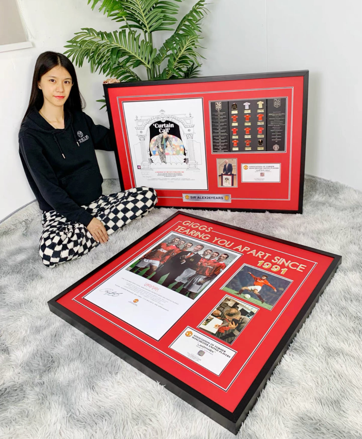 Manchester United Poster with Personalized Custom Design Framed 000018