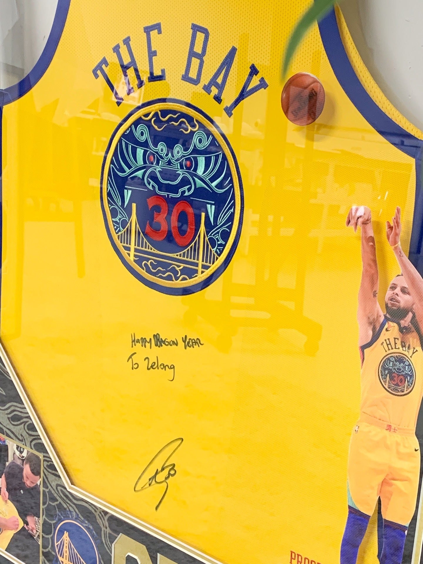 Golden State Warriors Stephen Curry Autographed Jersey with Personalized Custom Design Framed  SC00001
